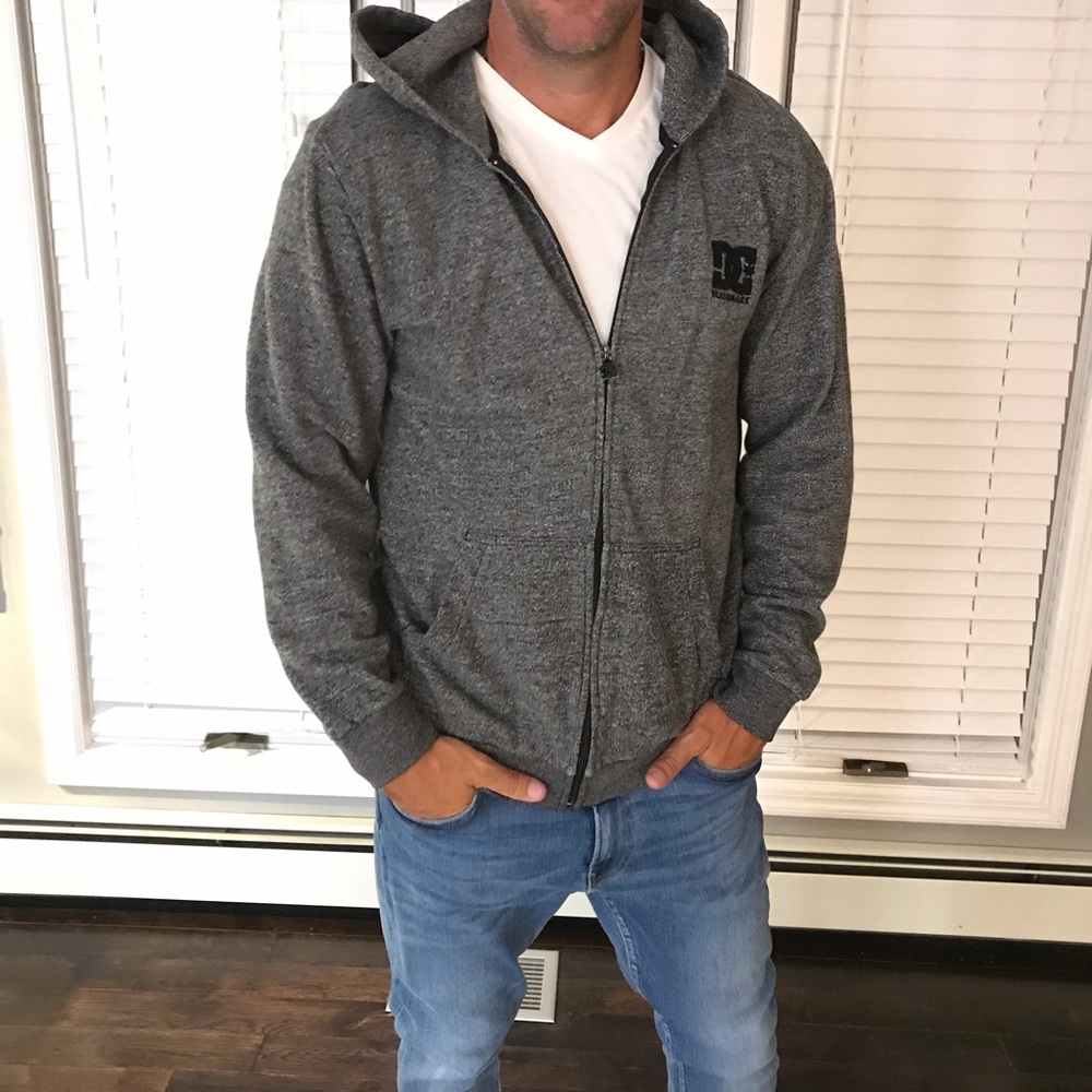 DC gray zip up sweatshirt hoodie size large